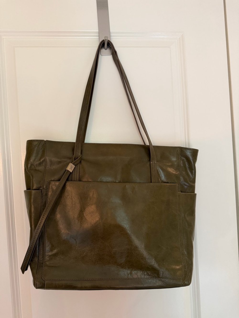 HOBO Hero leather tote bag in Willow green. Beautiful color. Many pockets!